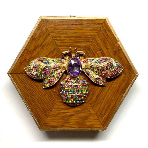 Wooden Frame with Sparkle Bee (5
