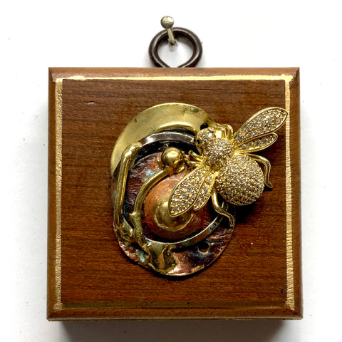 Wooden Frame with Sparkle Bee on Brooch (2.5