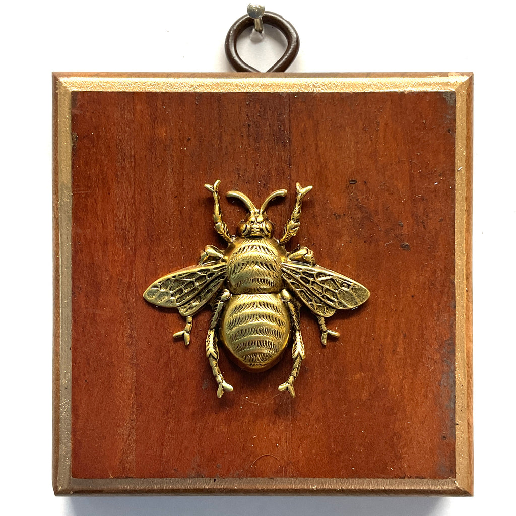Wooden Frame with Grande Bee (3.25