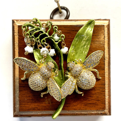 Wooden Frame with Sparkle Bees on Lily of the Valley (2.5