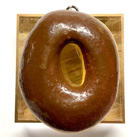 Acrylic Frame with Doughnut / Slight Imperfections (4