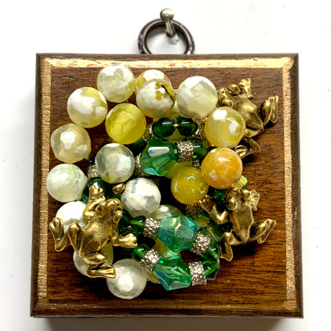 Wooden Frame with Frogs on Necklace (2.5