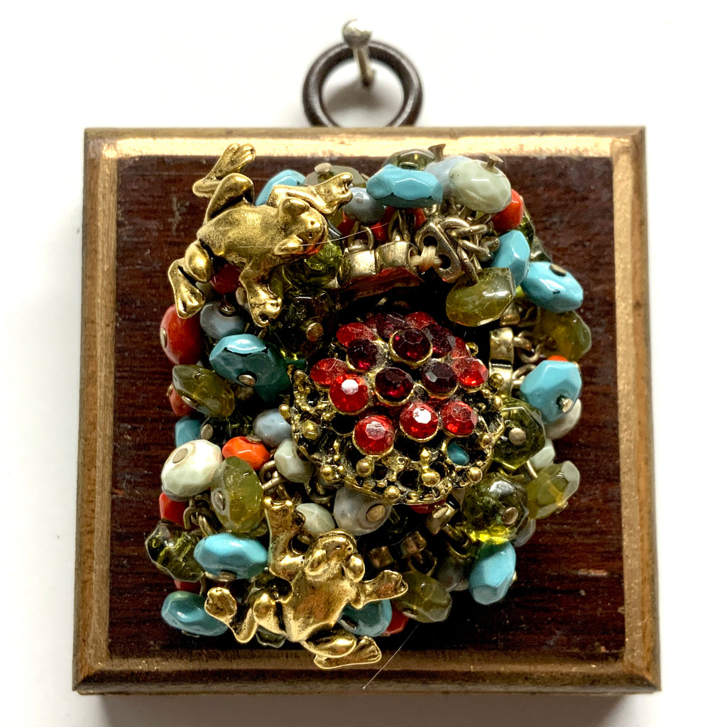 Wooden Frame with Frogs on Necklace (2.5