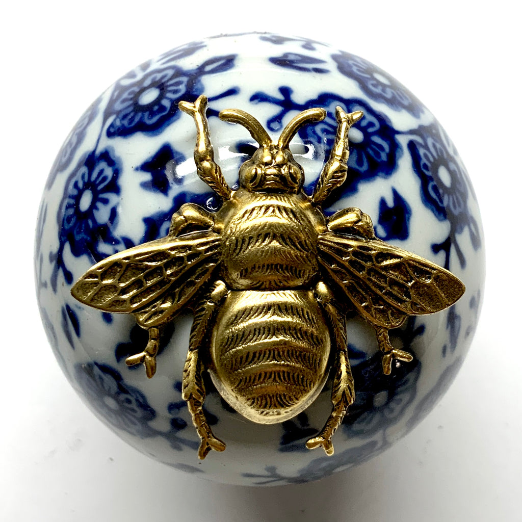 Ceramic Ball Frame with Grande Bee / Slight Imperfections (2