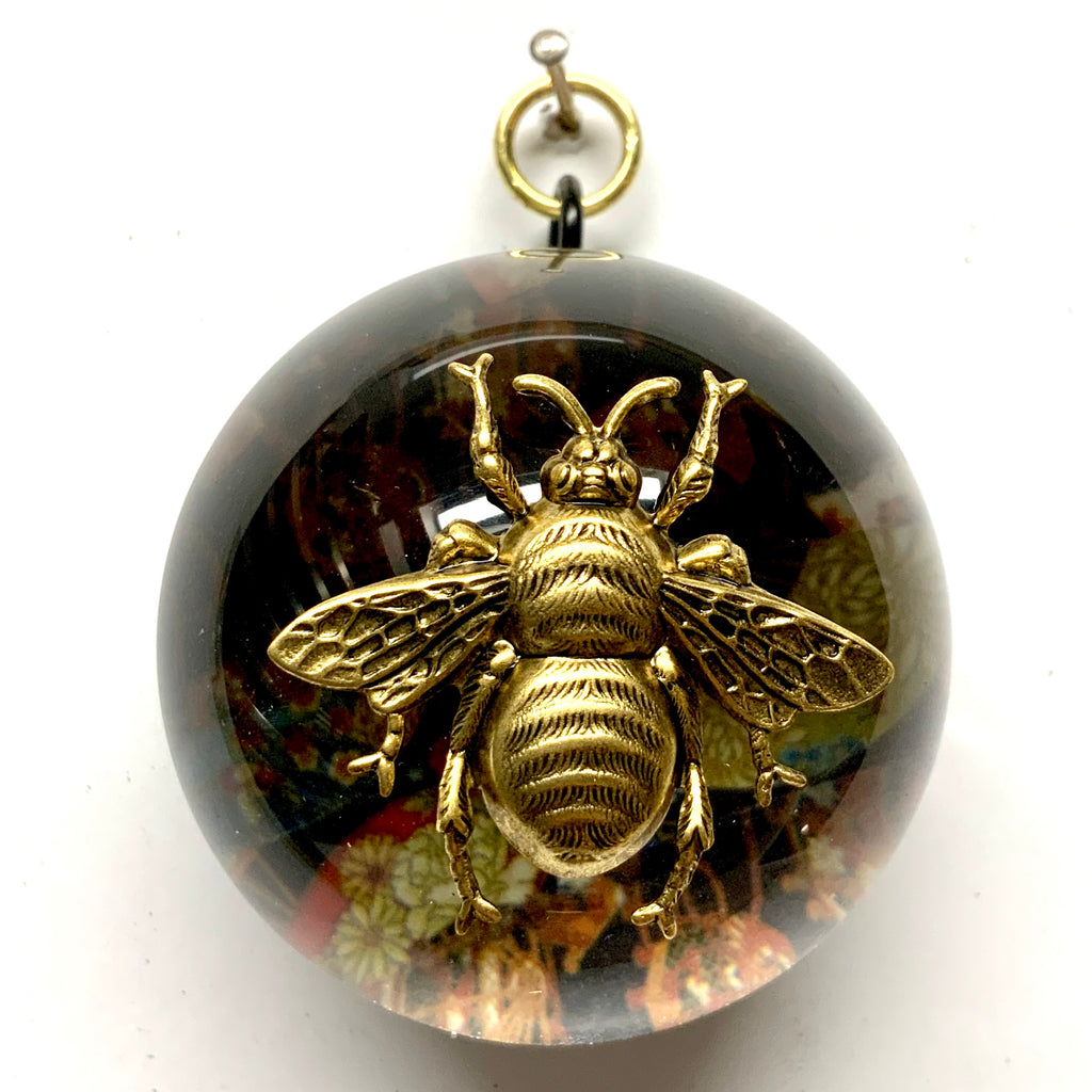 Acrylic Dome Frame with Grande Bee on Marbled Paper / Slight Imperfections (2.5