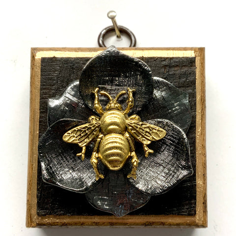 Bourbon Barrel Frame with Grande Bee on Flower (2.5