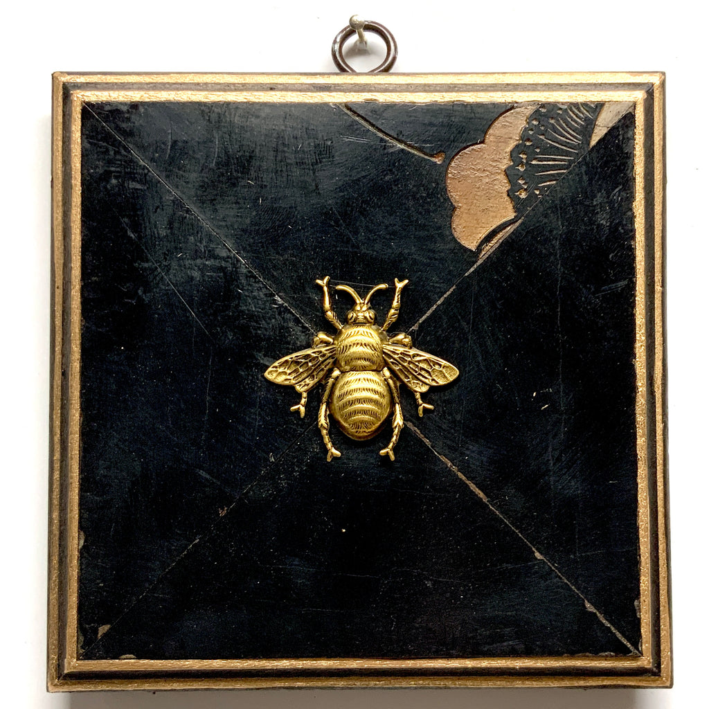 Coromandel Frame with Grande Bee (5.25