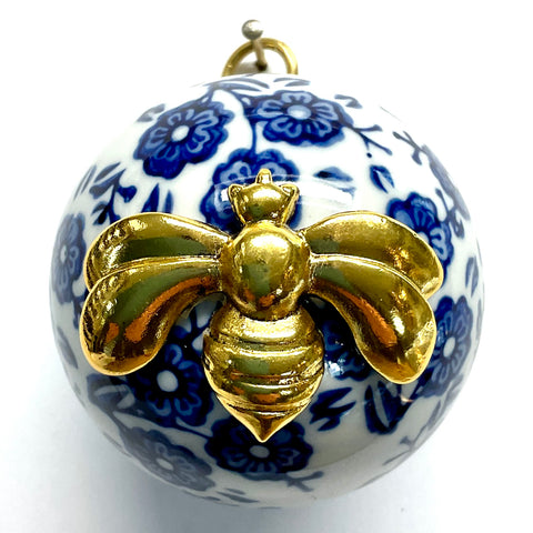 Ceramic Ball with Deco Bee (2.25