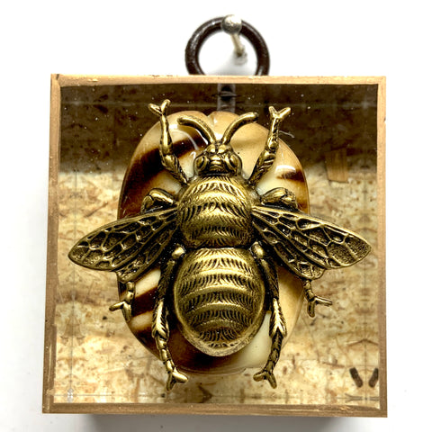 Acrylic Frame with Grande Bee / Slight Imperfections (2