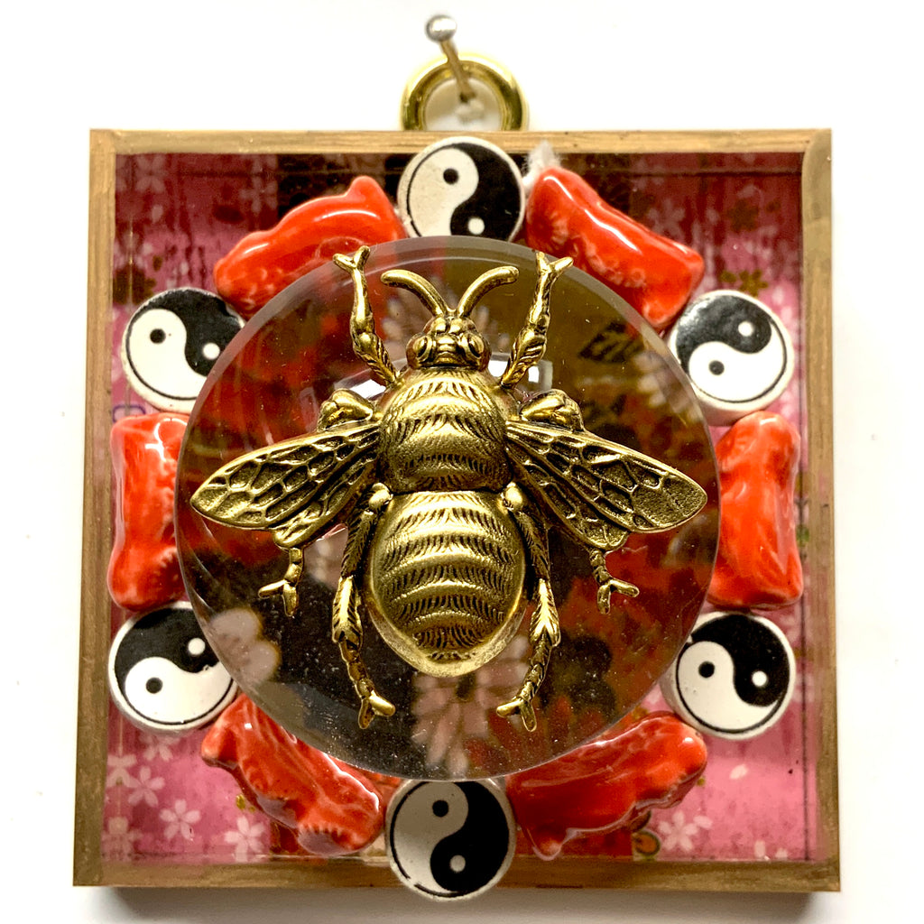 Acrylic Frame with Grande Bee on Acrylic Dome / Slight Imperfections (3