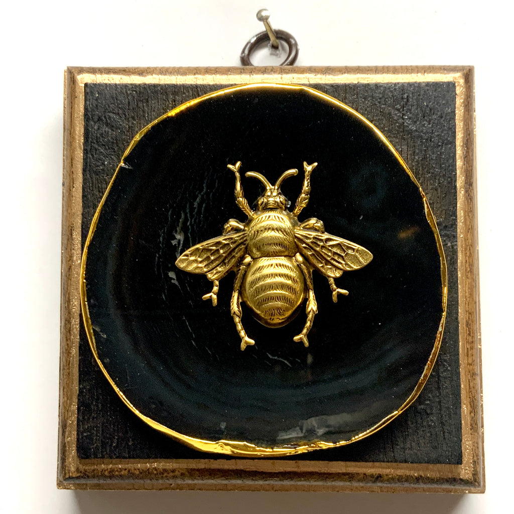 Bourbon Barrel Frame with Grande Bee on Agate (4