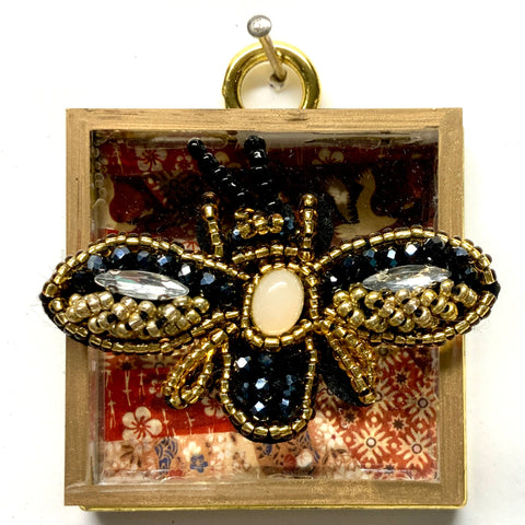 Acrylic Frame with Beaded Bee / Slight Imperfections (2
