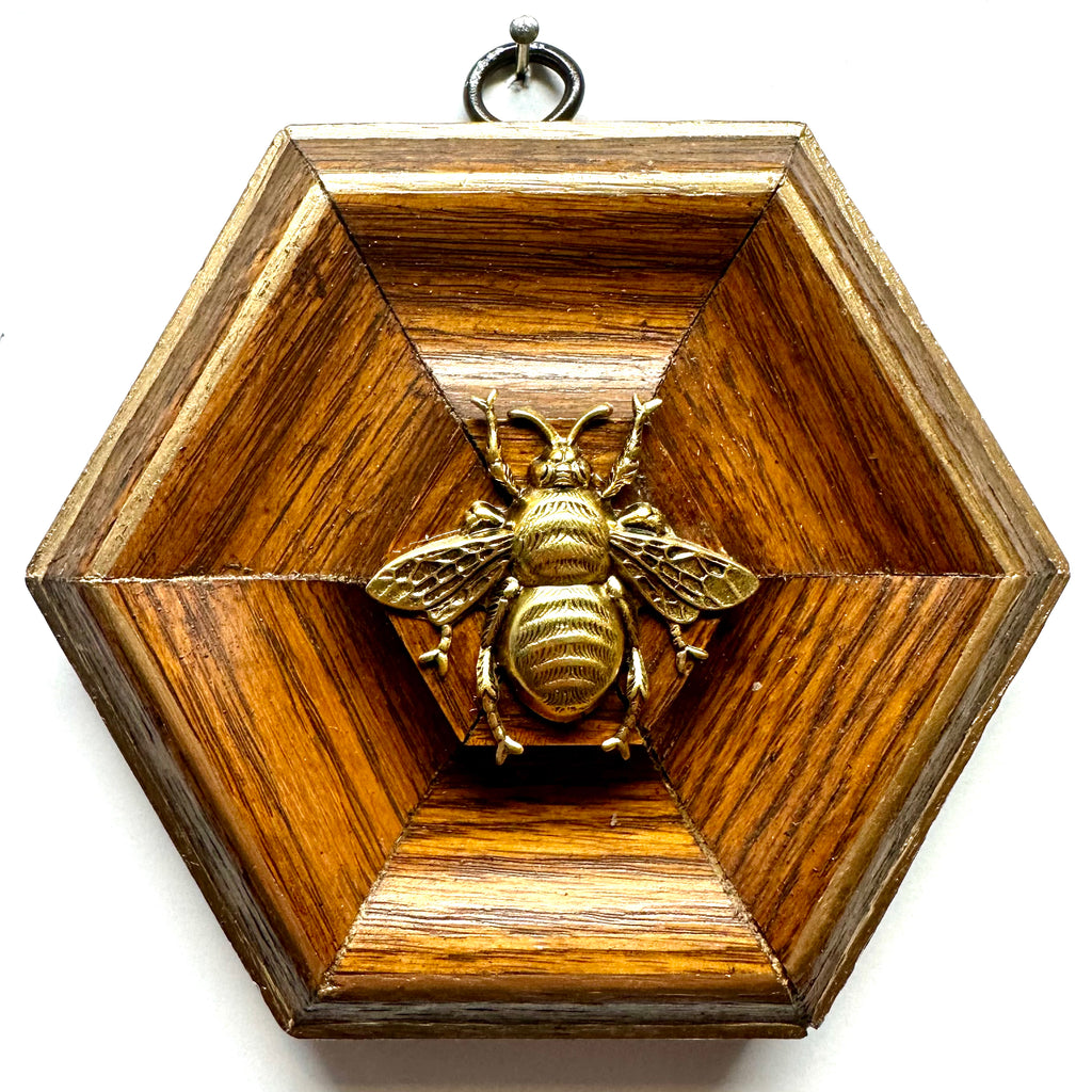 Wooden Frame with Grande Bee (4.5