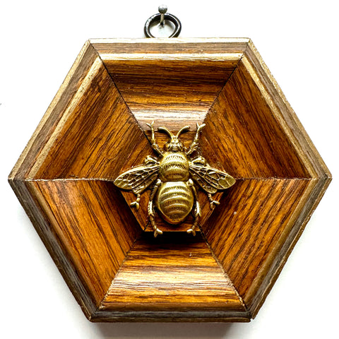Wooden Frame with Grande Bee (4.5