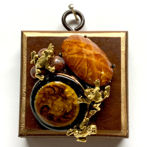 Wooden Frame with Frogs (2.5