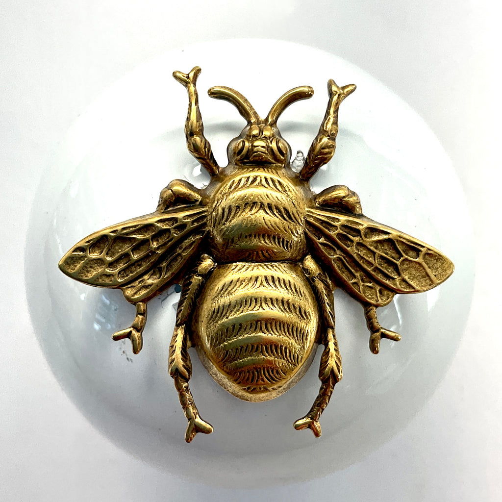 Gazing Ball Frame with Grande Bee / Slight Imperfections (2.5