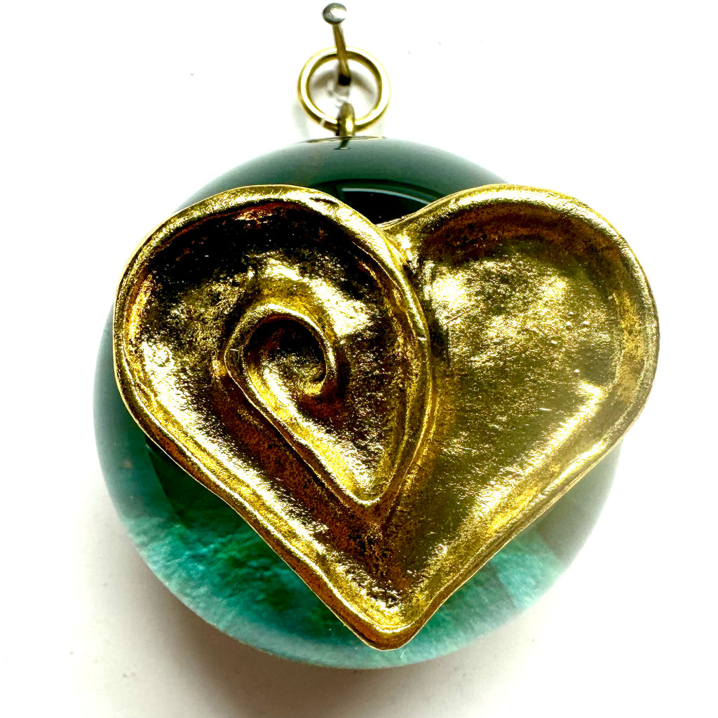 Acrylic Dome with Heart / Slight Imperfections (2.5