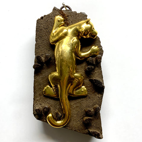 Carved Wooden Block Frame with Large Cat (3.25