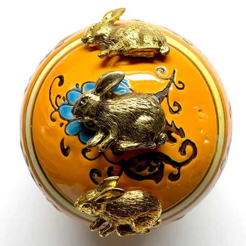 Ceramic Ball Frame with Bunnies (4