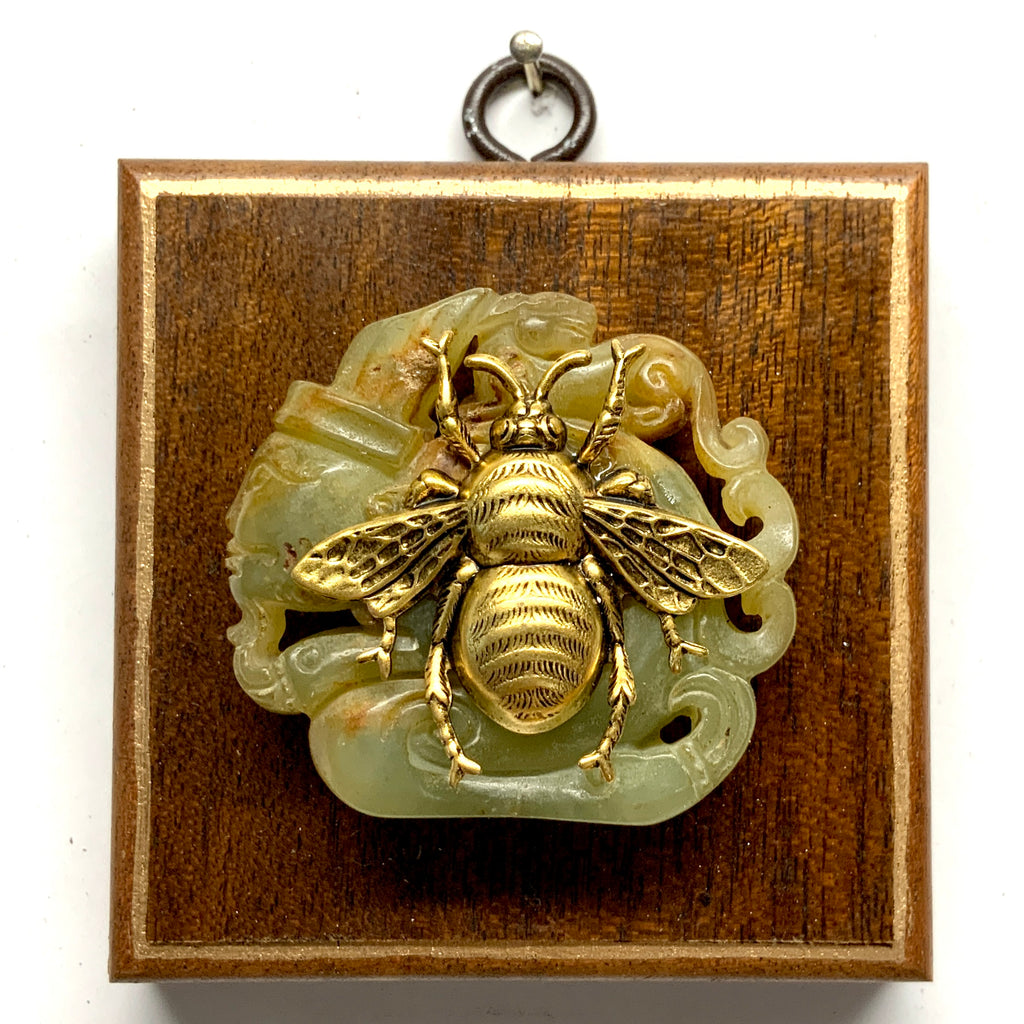 Wooden Frame with Grande Bee on Jade (3.25