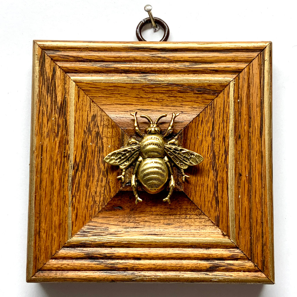 Wooden Frame with Grande Bee (4