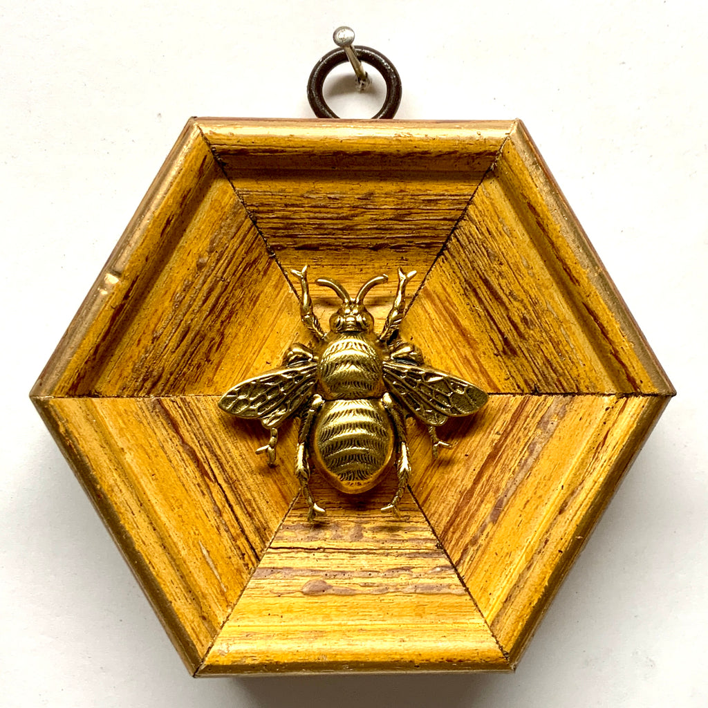 Wooden Frame with Grande Bee (3.75
