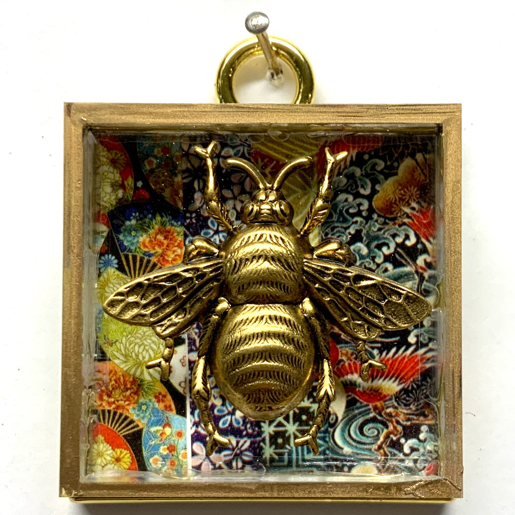 Acrylic Frame with Grande Bee / Slight Imperfections (2