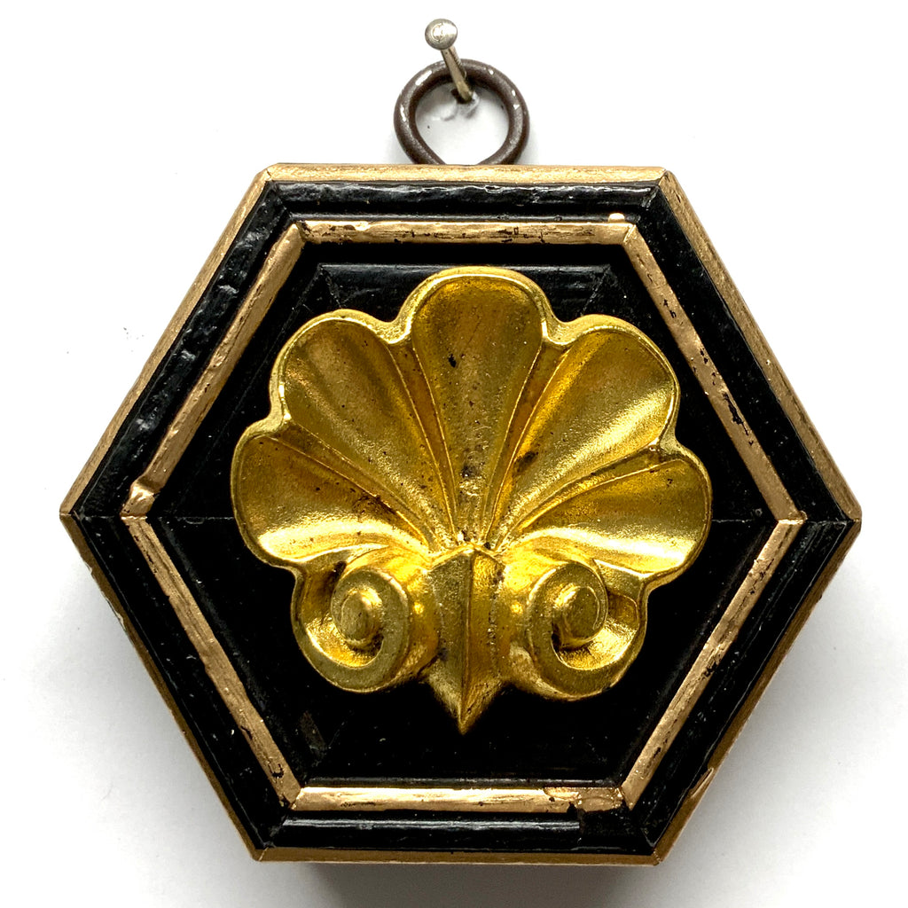 Painted Frame with Shell (3