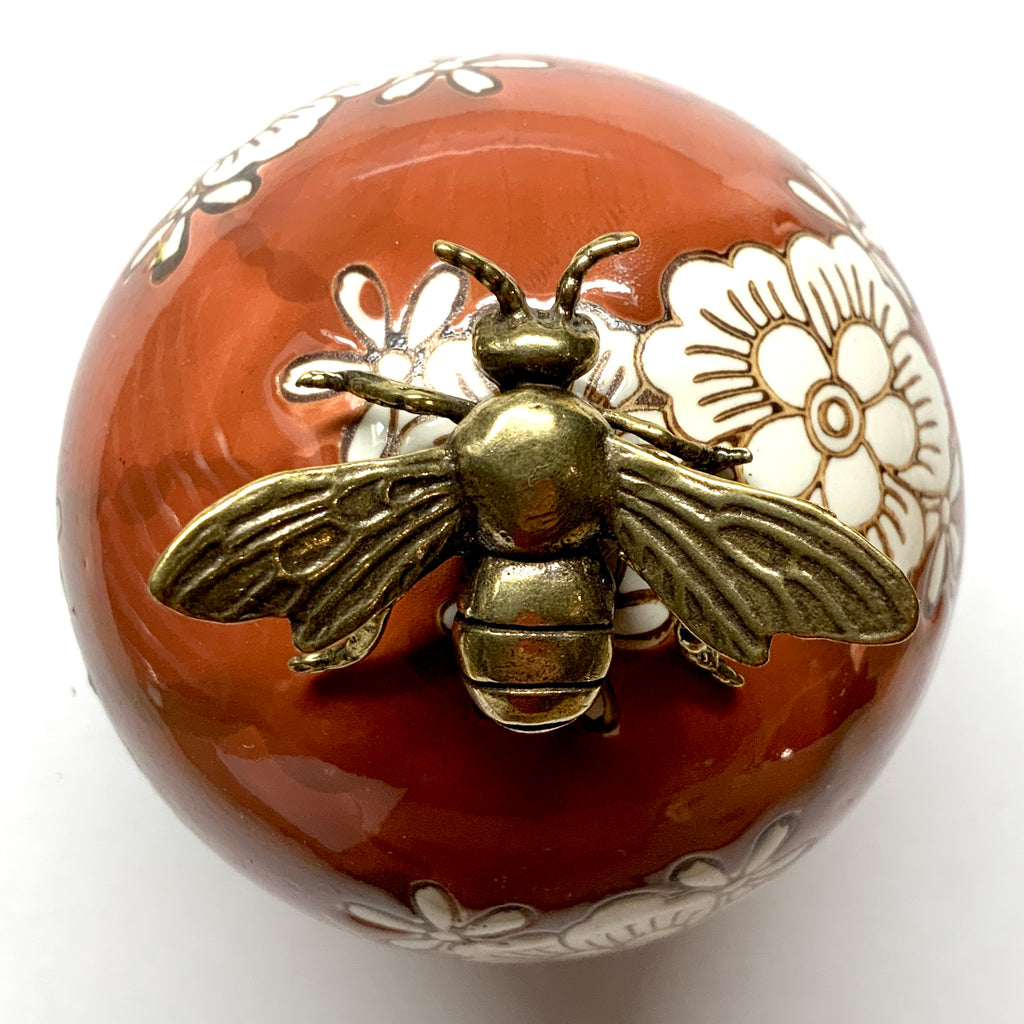 Ceramic Ball Frame with Bee / Slight Imperfections (3