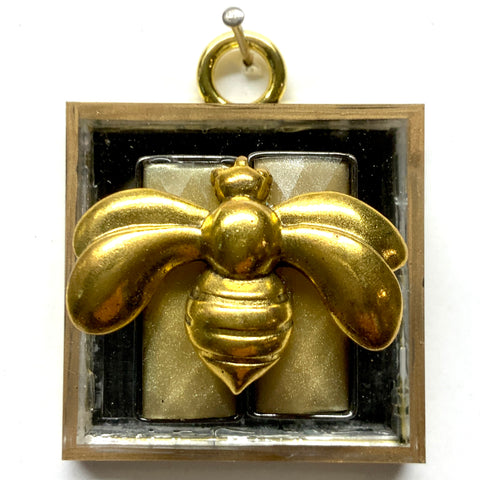 Acrylic Frame with Deco Bee / Slight Imperfections (2