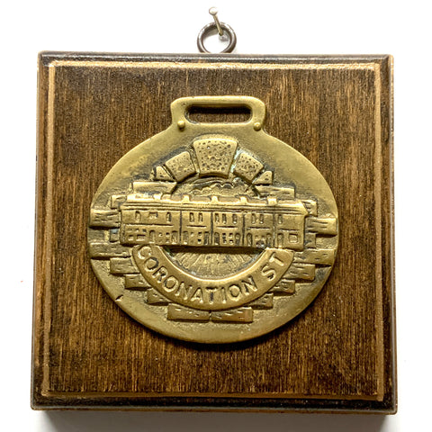 Wooden Frame with Horse Brass (5