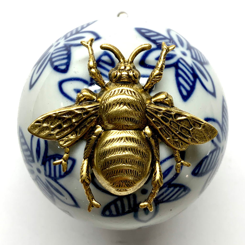 Ceramic Ball Frame with Grande Bee / Slight Imperfections (2