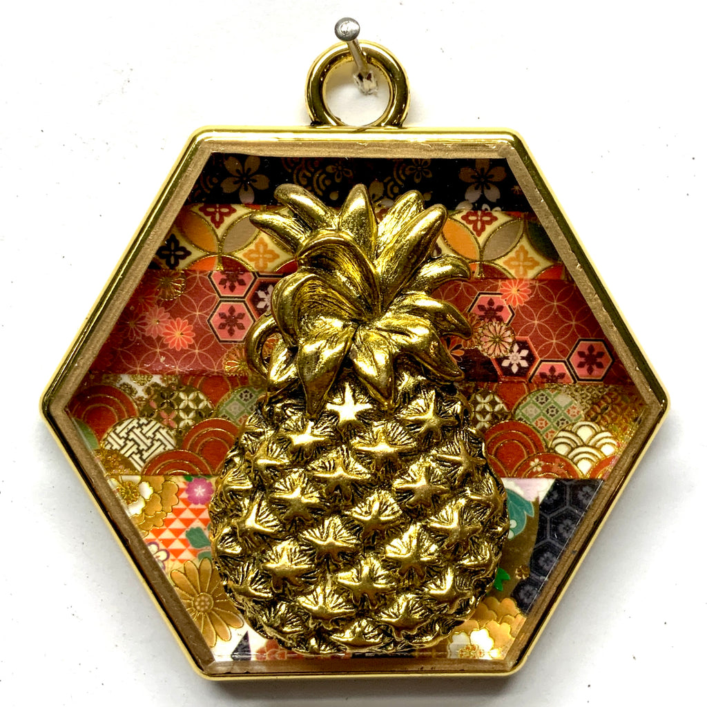 Acrylic Frame with Pineapple / Slight Imperfections (3.25