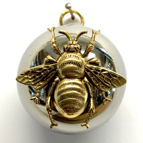 Gazing Ball Frame with Grande Bee / Slight Imperfections (2