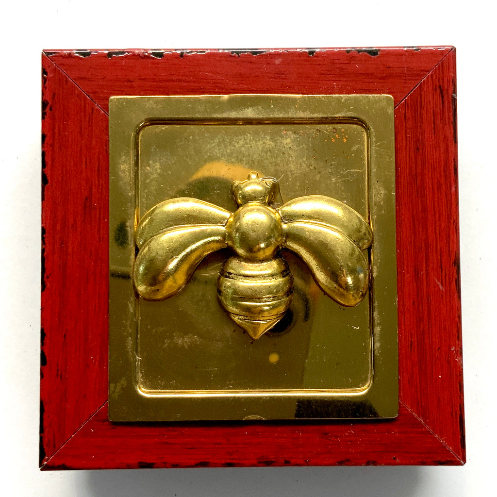 Lacquered Frame with Bee (3