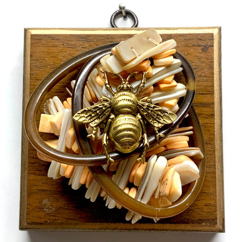 Wooden Frame with Grande Bee on Necklace (4