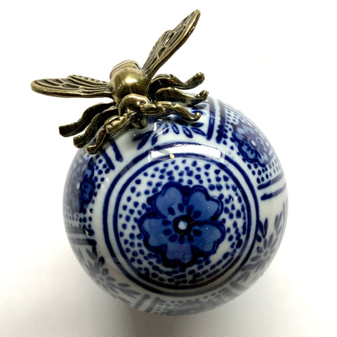 Ceramic Ball Frame with Bee / Slight Imperfections (2.5