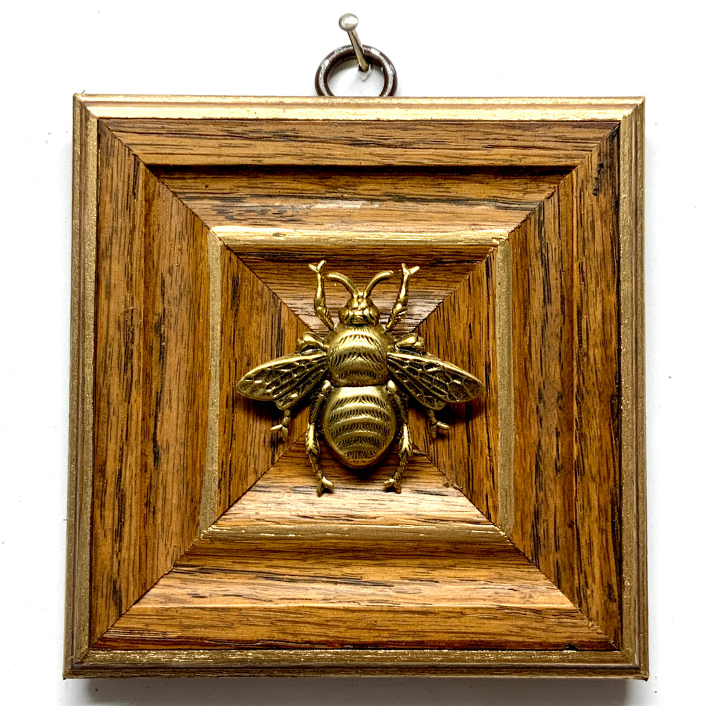 Wooden Frame with Grande Bee (4