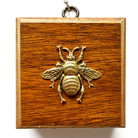 Wooden Frame with Grande Bee (3.25