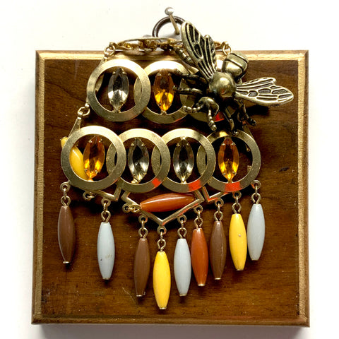 Wooden Frame with Bee on Necklace (4