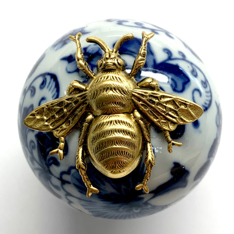 Ceramic Ball Frame with Grande Bee / Slight Imperfections (2.5