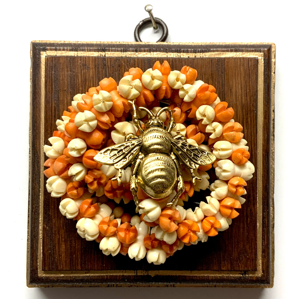 Wooden Frame with Grande Bee on Necklace (4