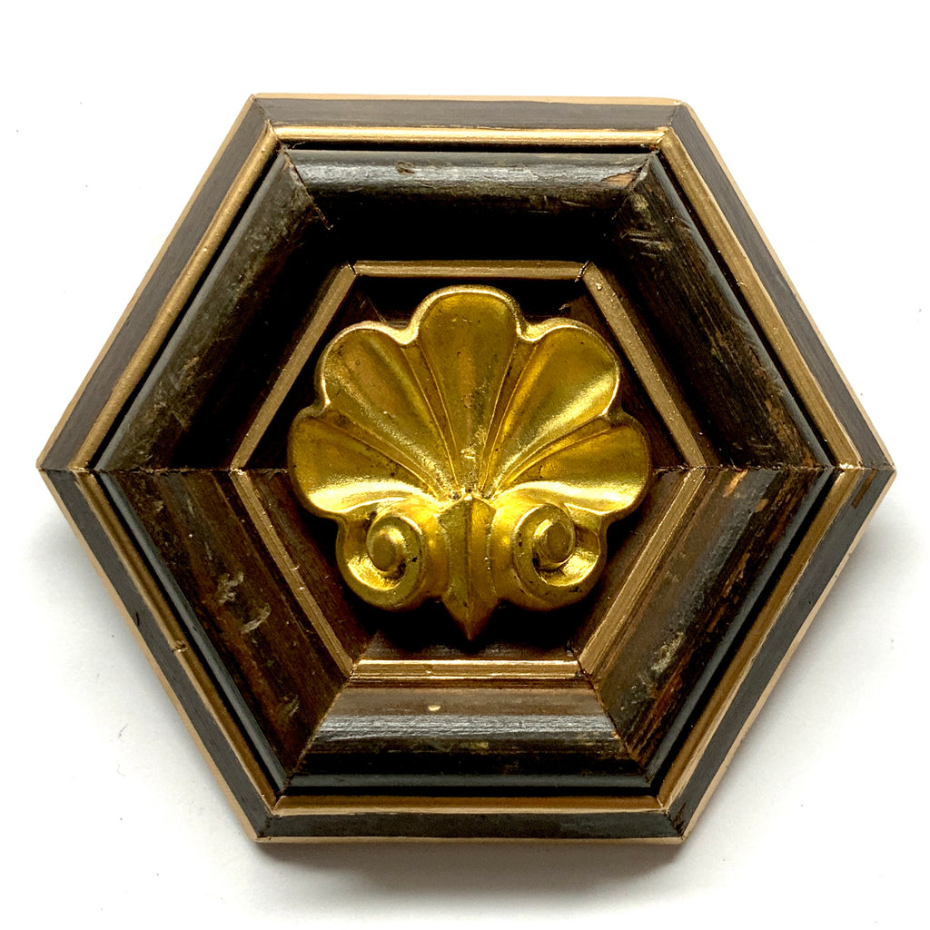 Wooden Frame with Shell (4.5