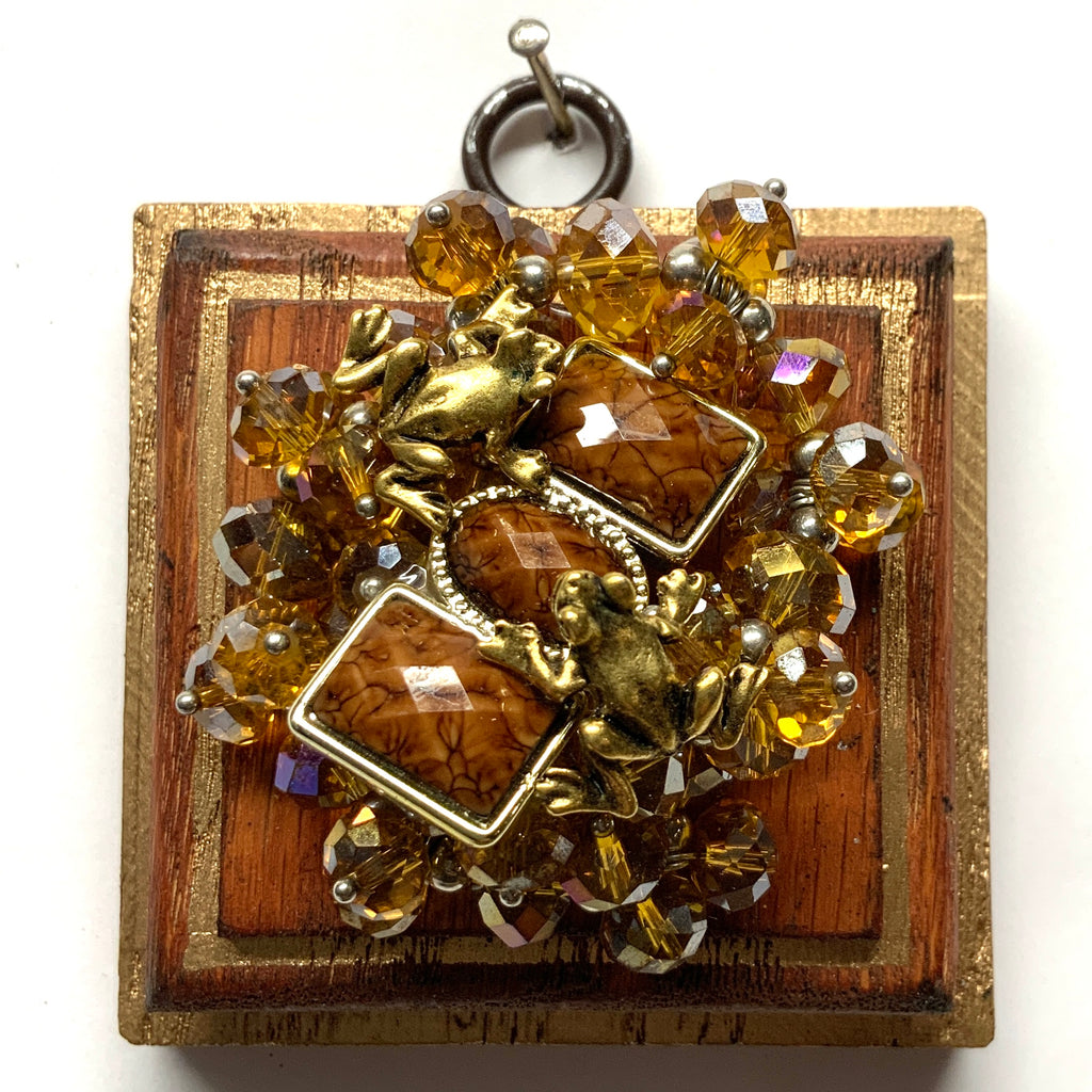 Wooden Frame with Frogs on Necklace (2.75