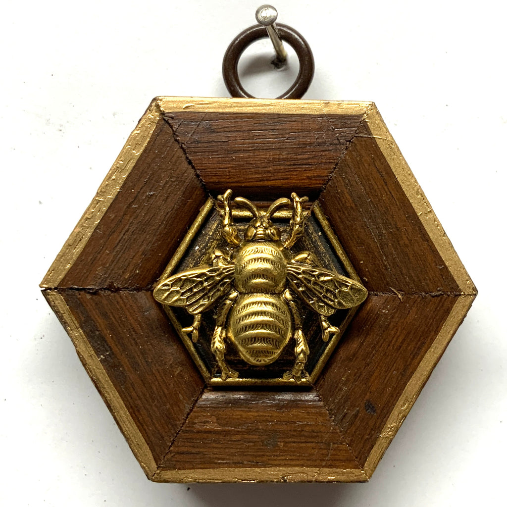 Wooden Frame with Grande Bee (2.5