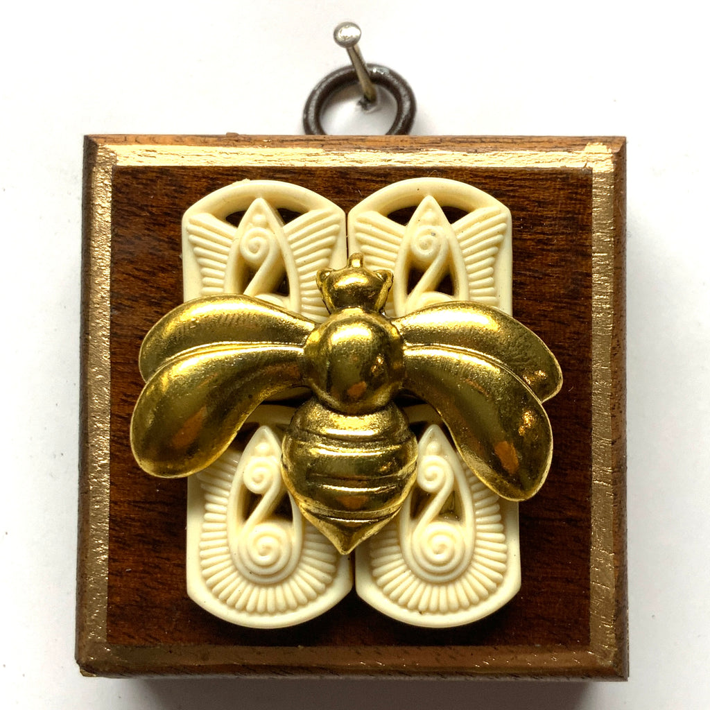 Wooden Frame with Deco Bee (2.5