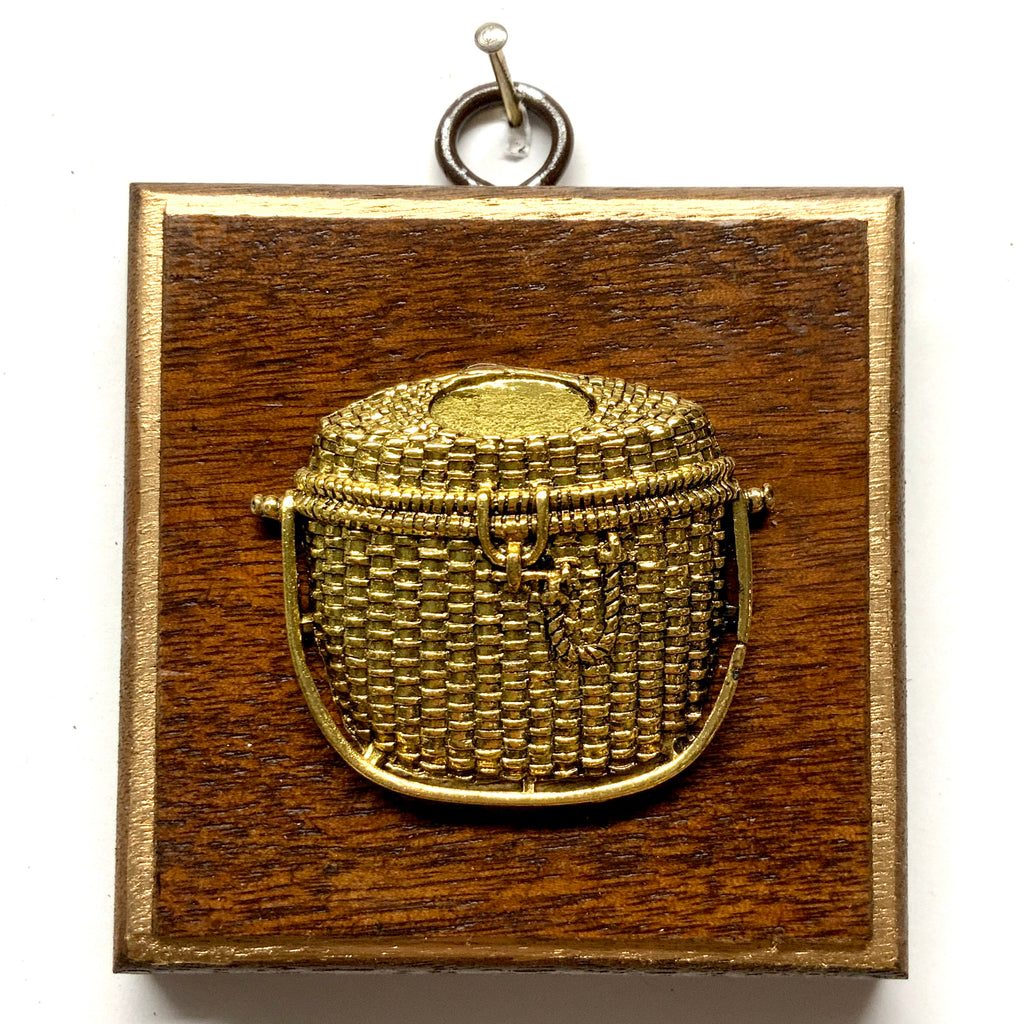 Wooden Frame with Nantucket Basket (3.25