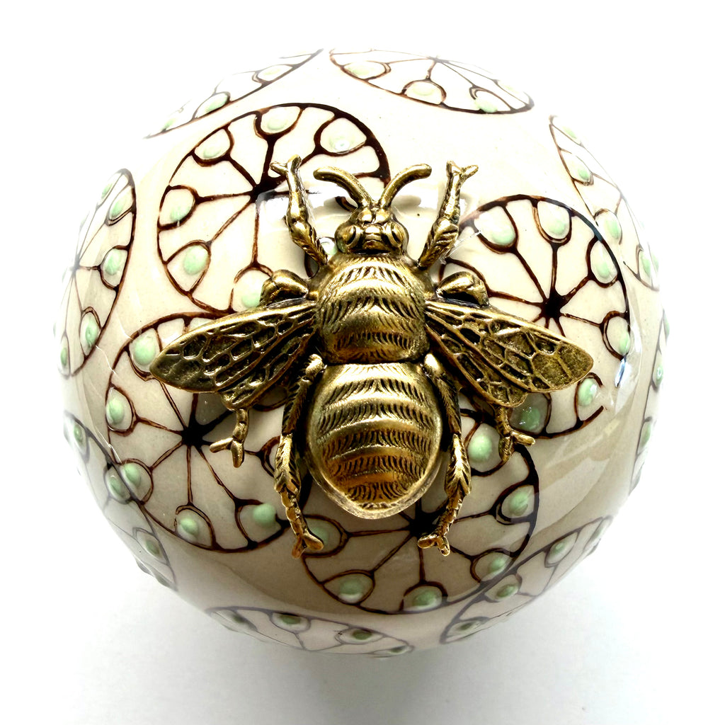 Ceramic Ball Frame with Grande Bee / Slight Imperfections (3