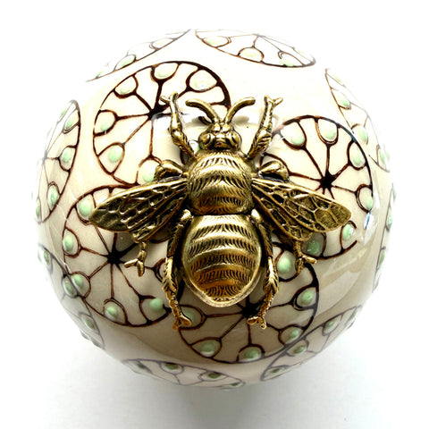 Ceramic Ball Frame with Grande Bee / Slight Imperfections (3