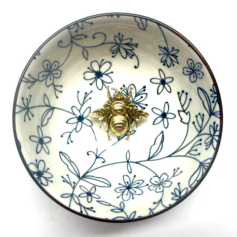 Porcelain Bowl with Grande Bee (4.5